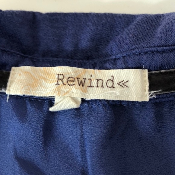 Rewind High Low Button Up Blouse Medium - Picture 5 of 8